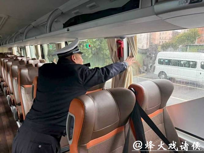 72万辆次出沪!马年春运出行遇大客流,青浦警方这样破局 72万辆次出沪!马年春运出行遇大客流,青浦警方这样破局