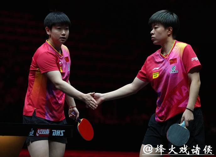 WTT总决赛 孙颖莎4-0战胜王艺迪晋级女单八强